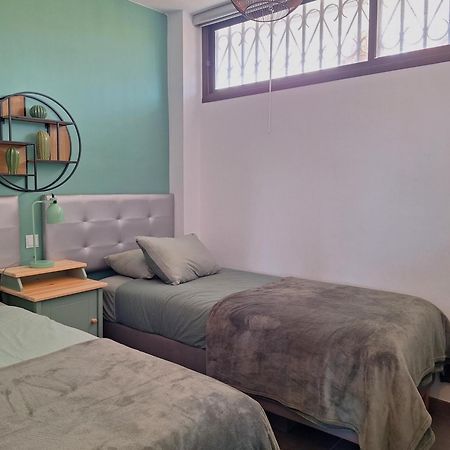 Stylish 2-Bedroom Apartment Yumbo มาสปาโลมาส ภายนอก รูปภาพ