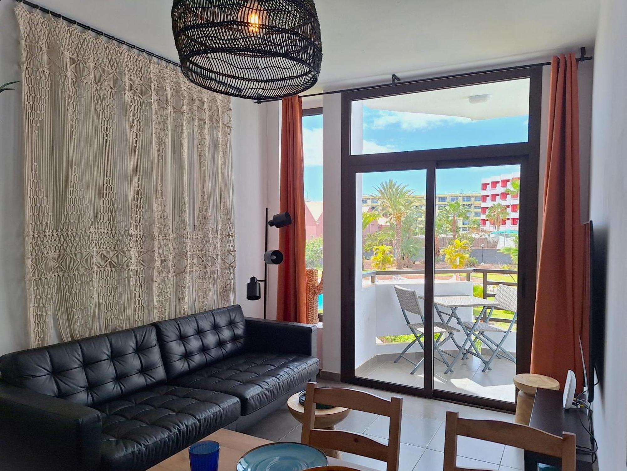 Stylish 2-Bedroom Apartment Yumbo มาสปาโลมาส ภายนอก รูปภาพ