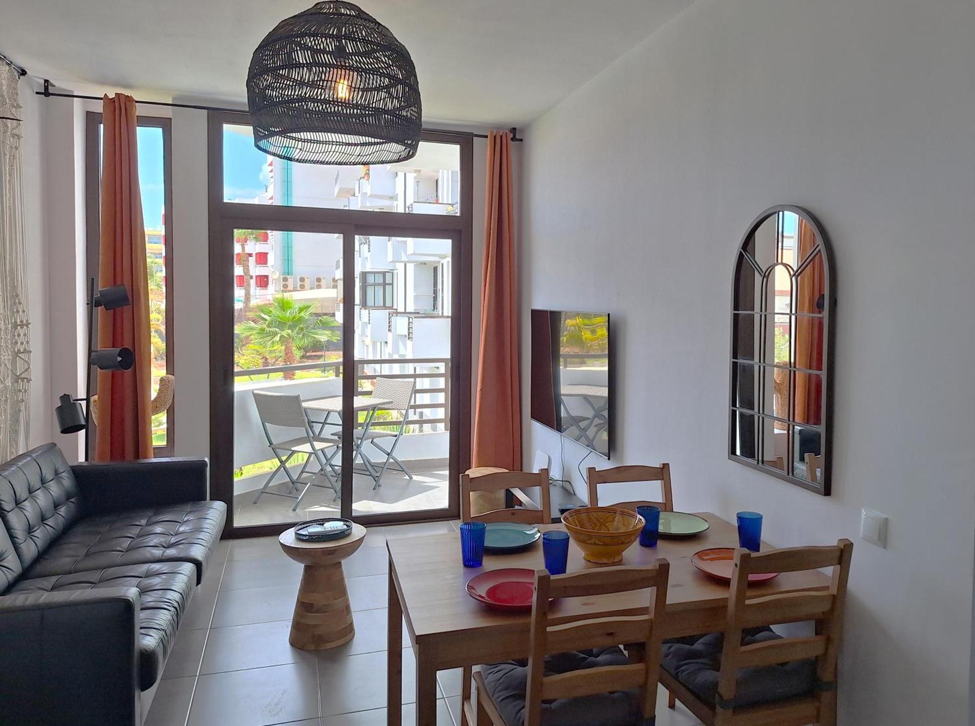 Stylish 2-Bedroom Apartment Yumbo มาสปาโลมาส ภายนอก รูปภาพ